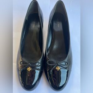 Tory Burch Black Cap Toe Pump